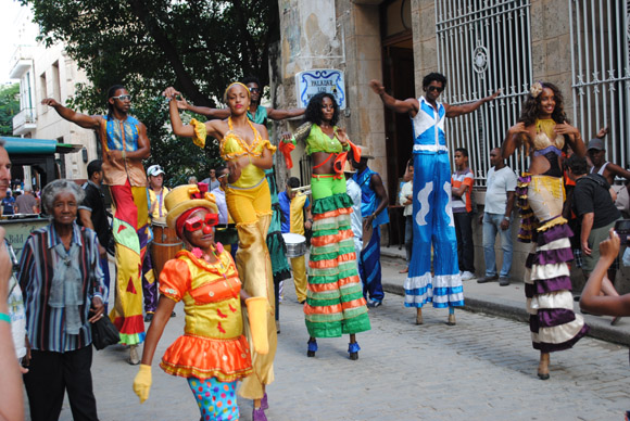 Cuba, Paese dove la musica e l’arte sono le colonne sonore della vita Cuba, Paese dove la musica e l’arte sono le colonne sonore della vita