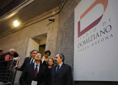 Comune, casse vuote per i restauri. Piazza Navona in affitto per 1mln di €