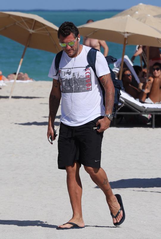 Vieri, vacanze a Miami con una donna… ecco chi è. LE FOTO