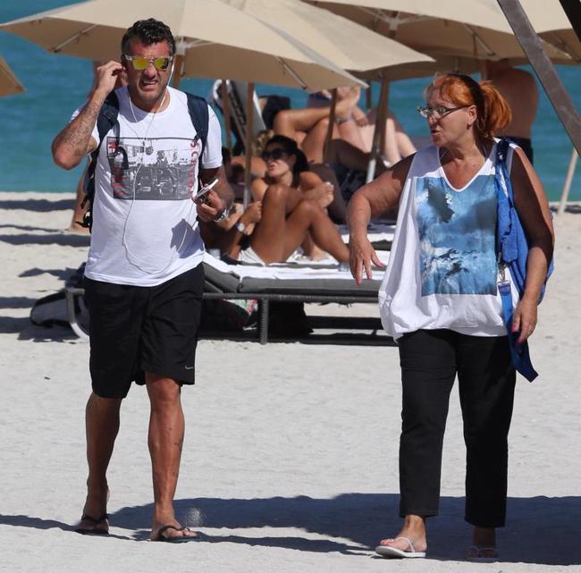 Vieri, vacanze a Miami con una donna… ecco chi è. LE FOTO