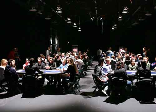 Il poker ha il suo talent show. Casa degli assi, a Roma la “laurea” Il poker ha il suo talent show. Casa degli assi, a Roma la “laurea”