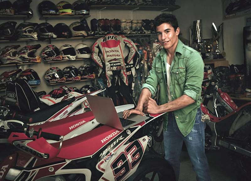 La Perla (s)veste Lady Gaga. E Gas sceglie Marc Marquez La Perla (s)veste Lady Gaga. E Gas sceglie Marc Marquez