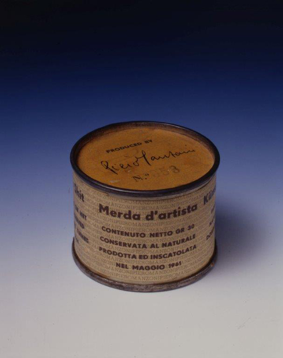 Arte/ Palazzo Reale rende omaggio a Piero Manzoni, provocatorio e dissacrante Arte/ Palazzo Reale rende omaggio a Piero Manzoni, provocatorio e dissacrante