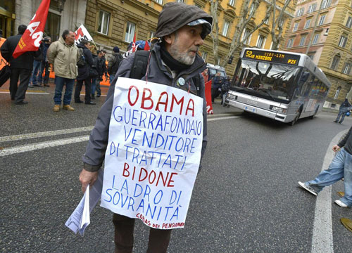 Obama a Roma, contestato dai Cobas del movimento studentesco Obama a Roma, contestato dai Cobas del movimento studentesco