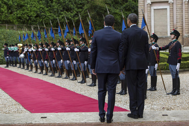 Renzi: “Obama è una fonte d’ispirazione”. Foto e video del tour presidenziale Renzi: “Obama è una fonte d’ispirazione”. Foto e video del tour presidenziale