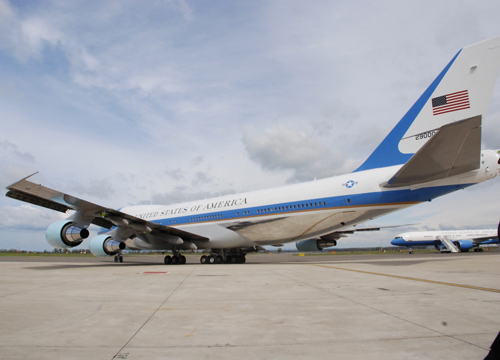 “Mr. Obama, la aspettiamo a Giugno”. A Fiumicino l’ultima tappa della visita