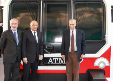 Svelati i nuovi treni della metro in piazza Duomo. Le foto
