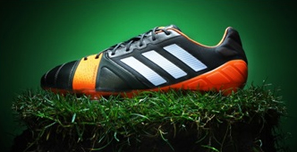 Adidas con la collezione di scarpe da calcio Earth ispirata alle foreste pluviali del Brasile