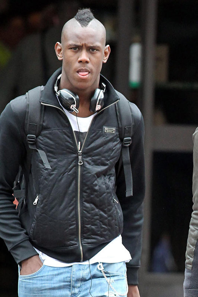 Balotelli Jr: “Vorrei giocare nella Padania. E con Mario non al Milan” Balotelli Jr: “Vorrei giocare nella Padania. E con Mario non al Milan”