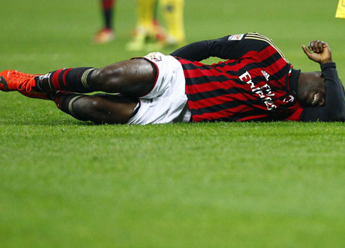 Colpo basso a Balotelli: Frey si becca tre turni con la prova tv Colpo basso a Balotelli: Frey si becca tre turni con la prova tv