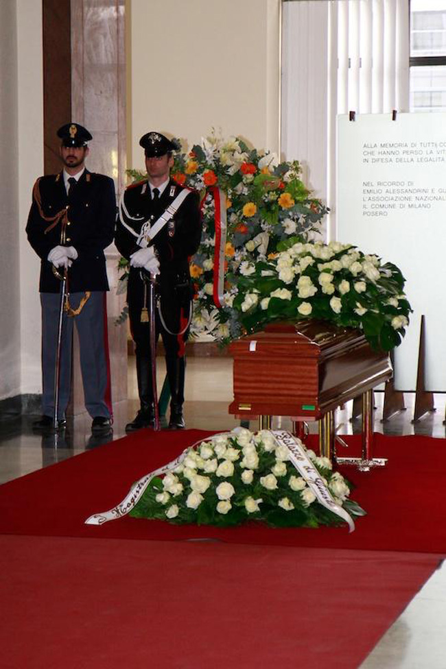 Funerali di D’Ambrosio, si riunisce il pool di Mani Pulite. Le foto Funerali di D’Ambrosio, si riunisce il pool di Mani Pulite. Le foto