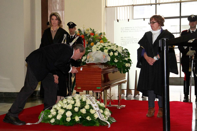 Funerali di D’Ambrosio, si riunisce il pool di Mani Pulite. Le foto Funerali di D’Ambrosio, si riunisce il pool di Mani Pulite. Le foto