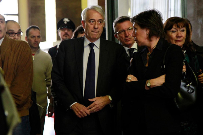 Funerali di D’Ambrosio, si riunisce il pool di Mani Pulite. Le foto Funerali di D’Ambrosio, si riunisce il pool di Mani Pulite. Le foto