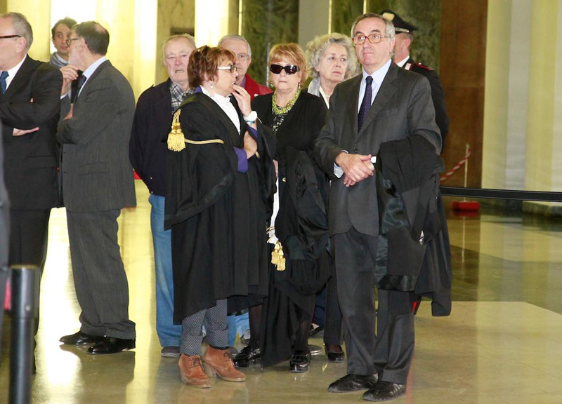 Funerali di D’Ambrosio, si riunisce il pool di Mani Pulite. Le foto Funerali di D’Ambrosio, si riunisce il pool di Mani Pulite. Le foto