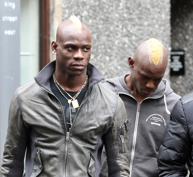 Balotelli Jr: “Vorrei giocare nella Padania. E con Mario non al Milan” Balotelli Jr: “Vorrei giocare nella Padania. E con Mario non al Milan”
