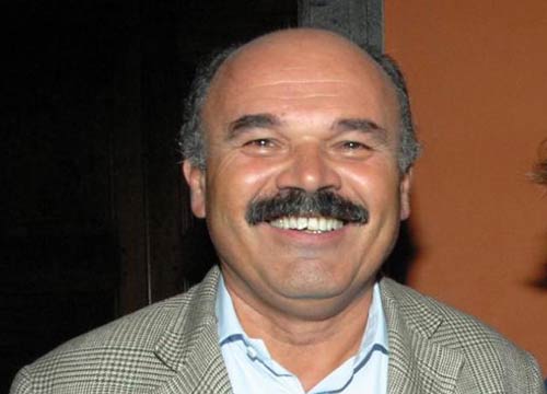 La proposta di Farinetti: “Facciamo del Sud una maxi-Sharm El Sheikh” La proposta di Farinetti: “Facciamo del Sud una maxi-Sharm El Sheikh”