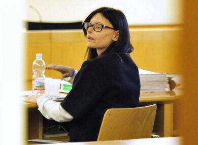 Fece sfigurare l’ex con l’acido. In carcere riceve lettere d’amore