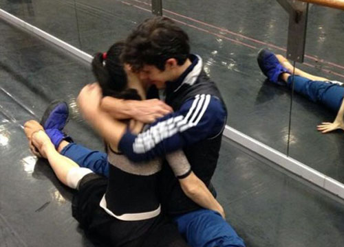 Roberto Bolle nuovo volto della campagna corporate di Eni Roberto Bolle nuovo volto della campagna corporate di Eni