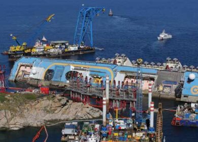 Concordia, Civitavecchia ci prova. Patto con Piombino: “Resti in Italia”