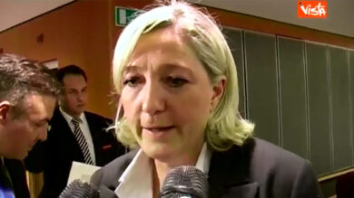 VIDEO: Bruxelles, Le Pen: è possibile uscire dall’Euro