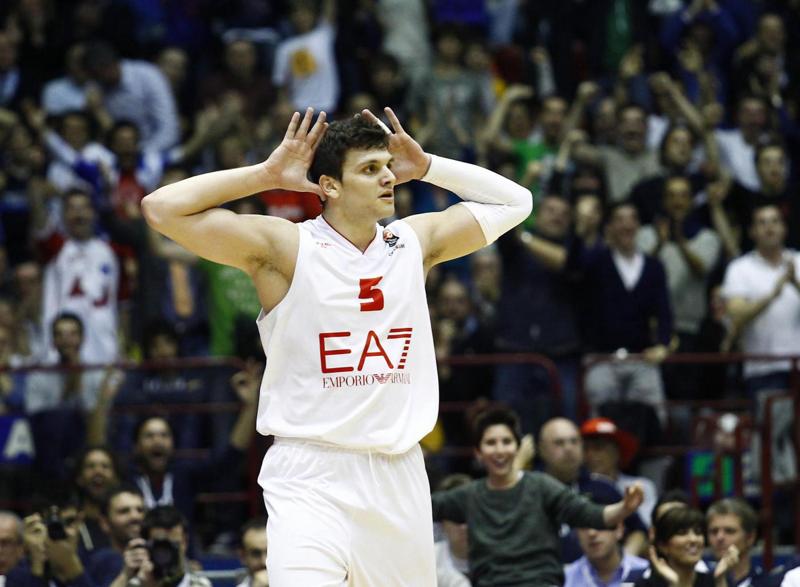 Gentile e l’Olimpia distruggono il Barça: adrenalina al Forum. GALLERY