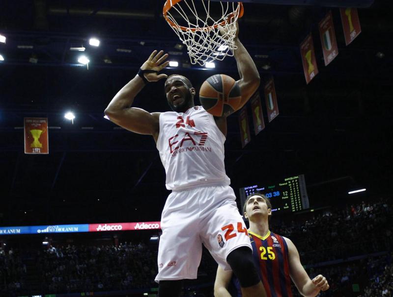 Gentile e l’Olimpia distruggono il Barça: adrenalina al Forum. GALLERY