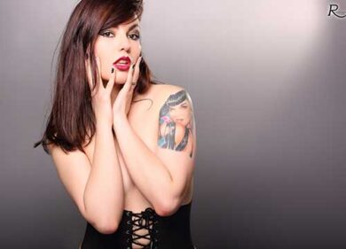 Ecco la dolce vita della taglia 42. “Perdo l’intimo ma non la testa”