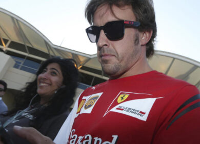 Bahrain, vince Hamilton. Disfatta Ferrari. Alonso: “Non siamo veloci”