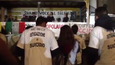 VIDEO: uccisi dalla crisi: la rivoluzione degli italiani parte da Milano