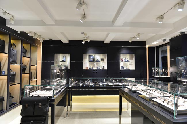 Guanti special edition e parata di vip: Montblanc conquista Venezia Guanti special edition e parata di vip: Montblanc conquista Venezia