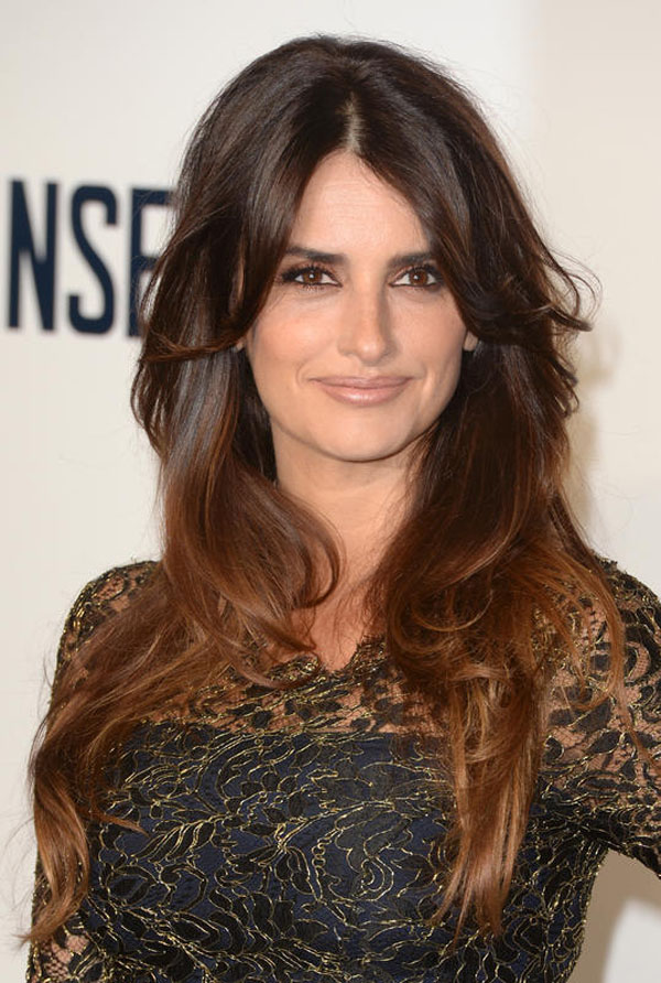 Penélope Cruz nuovo volto Schweppes. Ma il finale lesbo non c’è Penélope Cruz nuovo volto Schweppes. Ma il finale lesbo non c’è