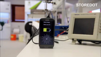 VIDEO: StoreDot, la startup israeliana che ricarica lo smartphone in 30 secondi