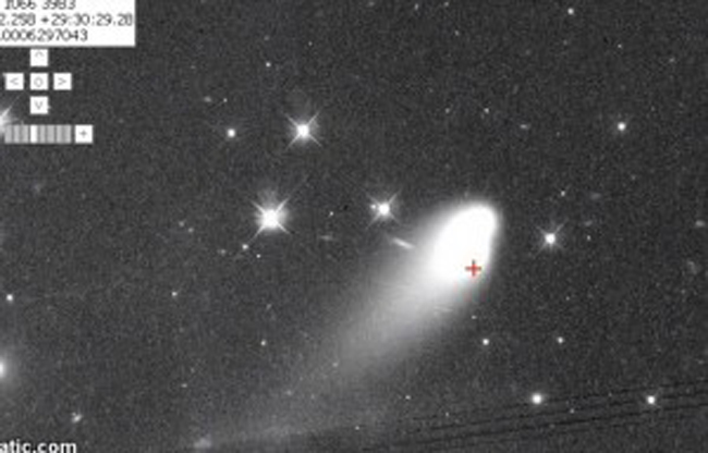 La Cometa ISON verso la Terra scortata da astronavi aliene. Le foto