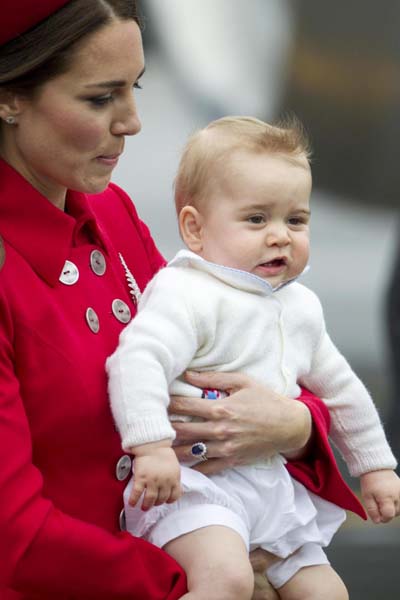Duchi Cambridge in Nuova Zelanda, debutta il piccolo George Duchi Cambridge in Nuova Zelanda, debutta il piccolo George