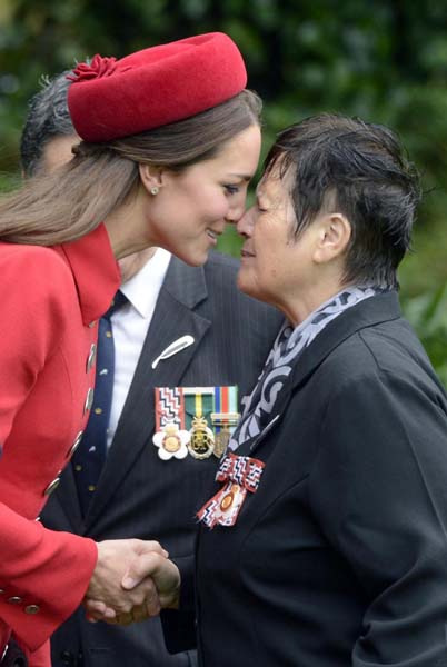 Duchi Cambridge in Nuova Zelanda, debutta il piccolo George Duchi Cambridge in Nuova Zelanda, debutta il piccolo George