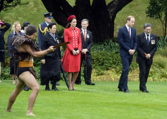 Duchi Cambridge in Nuova Zelanda, debutta il piccolo George Duchi Cambridge in Nuova Zelanda, debutta il piccolo George