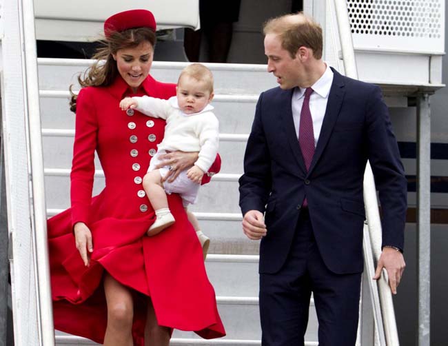 Duchi Cambridge in Nuova Zelanda, debutta il piccolo George Duchi Cambridge in Nuova Zelanda, debutta il piccolo George
