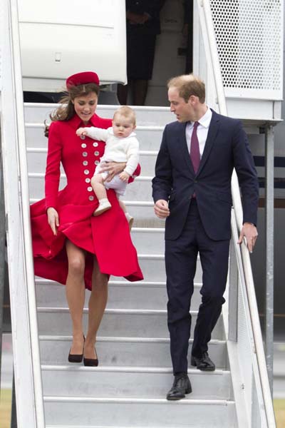 Duchi Cambridge in Nuova Zelanda, debutta il piccolo George Duchi Cambridge in Nuova Zelanda, debutta il piccolo George