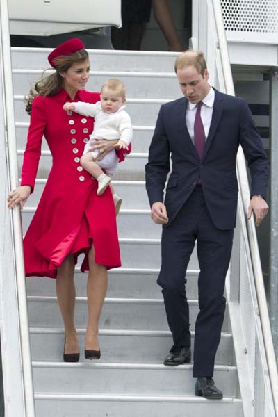 Duchi Cambridge in Nuova Zelanda, debutta il piccolo George Duchi Cambridge in Nuova Zelanda, debutta il piccolo George