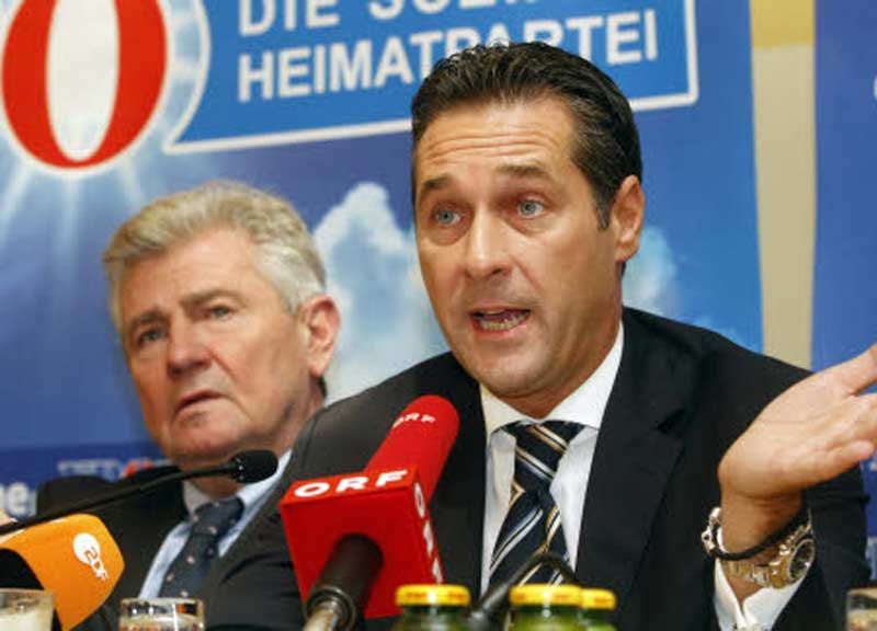 “L’Europa come il nazismo”, si dimette il leader liberale austriaco “L’Europa come il nazismo”, si dimette il leader liberale austriaco