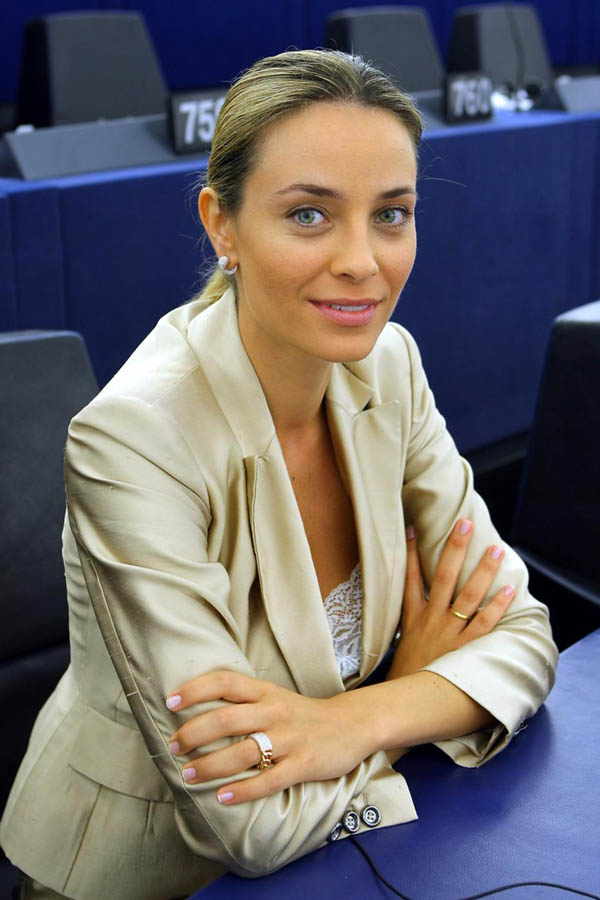 Europee, in FI c’è carenza di volti femminili. E Baldassarre rischia