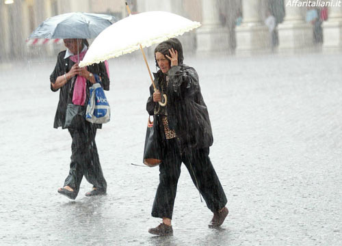 Meteo, il tempo migliora, ma pioverà ancora per un po’ Meteo, il tempo migliora, ma pioverà ancora per un po’