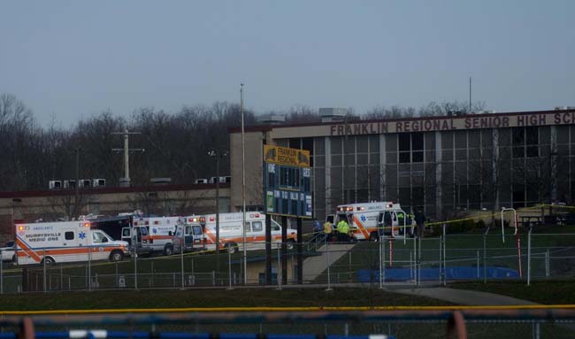 Accoltella almeno 20 studenti. Ragazzo arrestato in un liceo Usa Accoltella almeno 20 studenti. Ragazzo arrestato in un liceo Usa