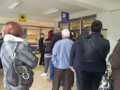 Pacco spedito al macero, Poste condannate. Il giudice di pace: “Danno da 500 euro”