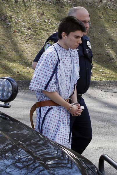 Usa, accoltella 20 studenti. Preso 16enne, ecco le foto