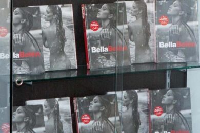“Bella Belén”: un libro fotografico celebra la showgirl