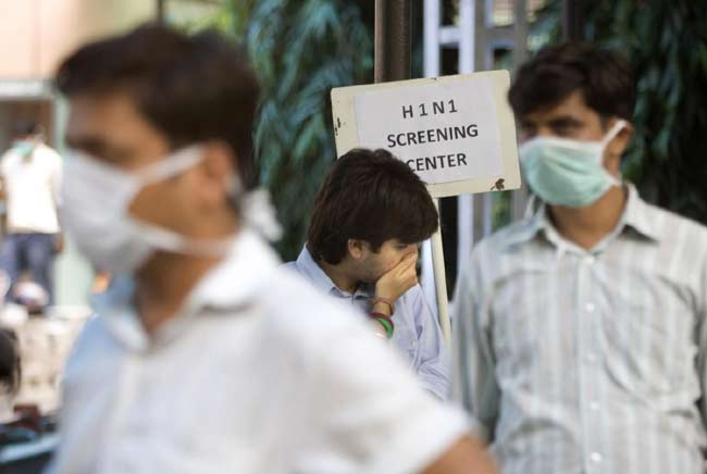 Ebola, attivare misure di sicurezza negli aeroporti italiani