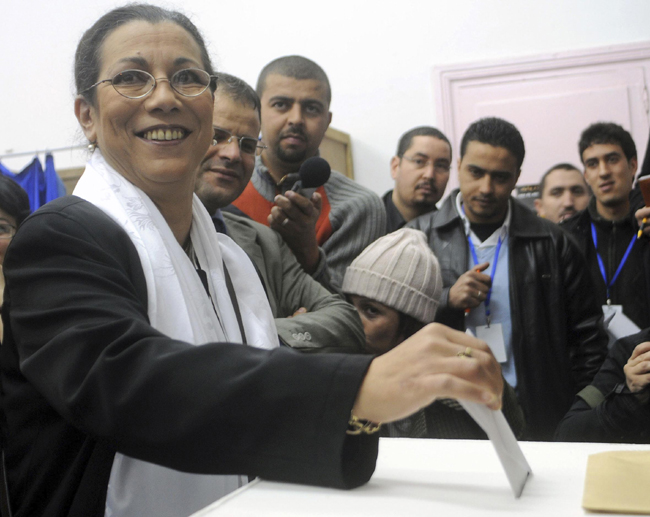 Algeria, la ‘Chavez’ del Maghreb sfida Bouteflika. “Ho mani pulite”