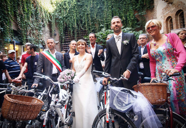 Vuoi un matrimonio etico? Anche la wedding planner è equosolidale Vuoi un matrimonio etico? Anche la wedding planner è equosolidale