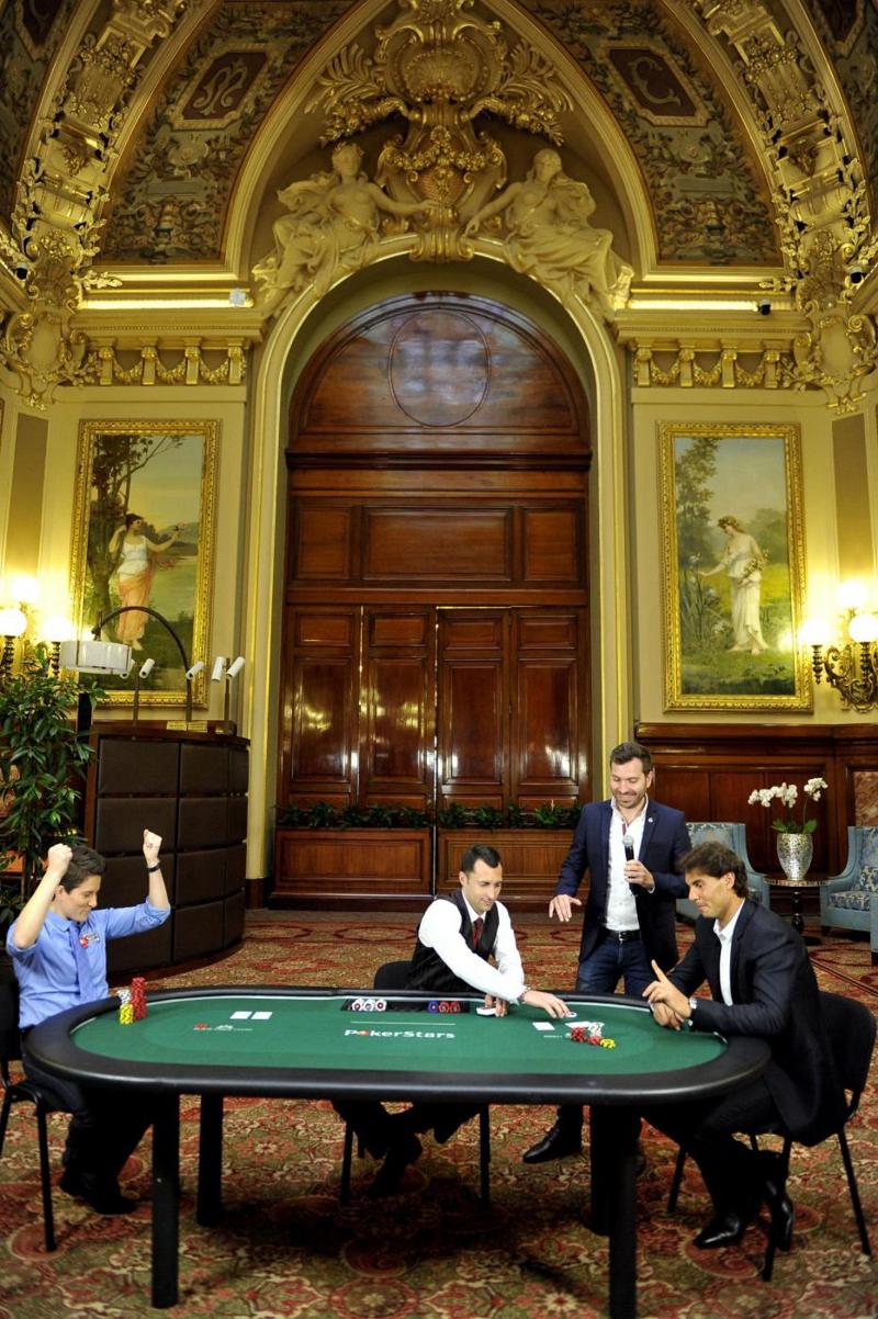 Nadal finisce ‘in mutande’ contro la Serena Williams del poker. O forse no… Nadal finisce ‘in mutande’ contro la Serena Williams del poker. O forse no…